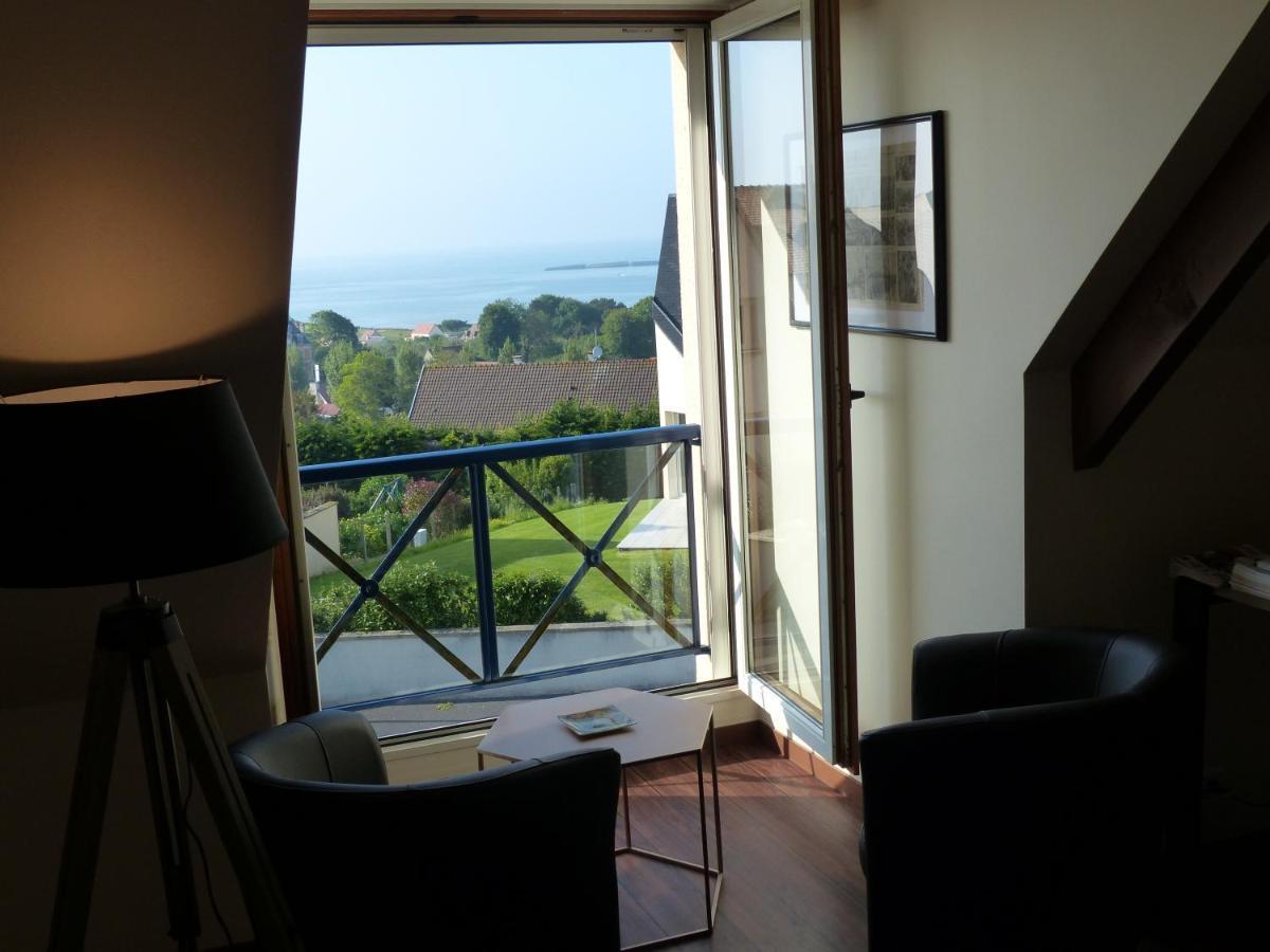 Le Ruban Bleu Face A La Mer Arromanches-les-Bains Exteriér fotografie